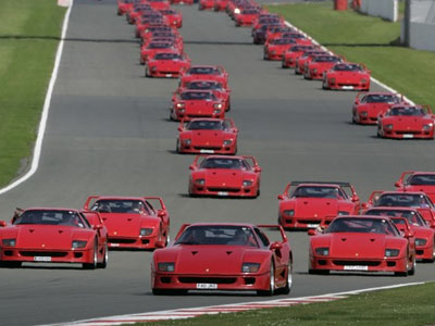 Συγκεντρώθηκαν 60… Ferrari F40